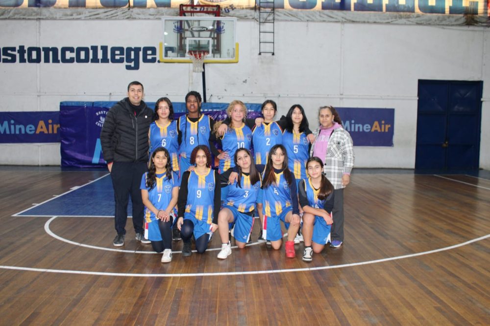 Campeonas Provinciales del Básquetbol Damas Sub 14 en los Juegos Deportivos Escolares