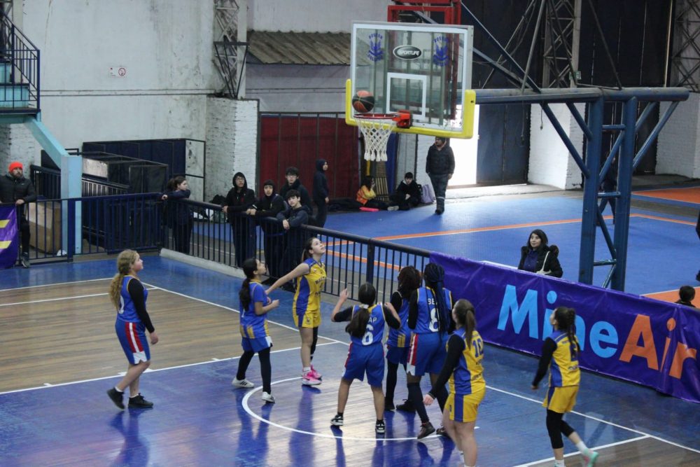 Campeonas Provinciales del Básquetbol Damas Sub 14 en los Juegos Deportivos Escolares