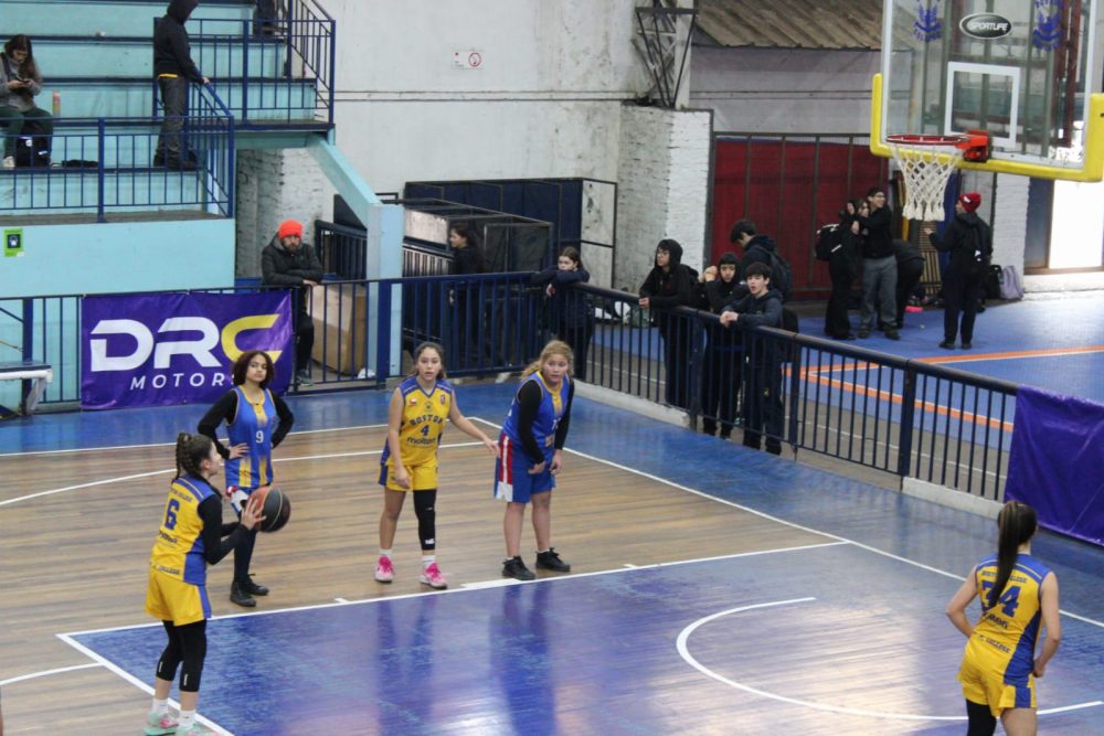 Campeonas Provinciales del Básquetbol Damas Sub 14 en los Juegos Deportivos Escolares