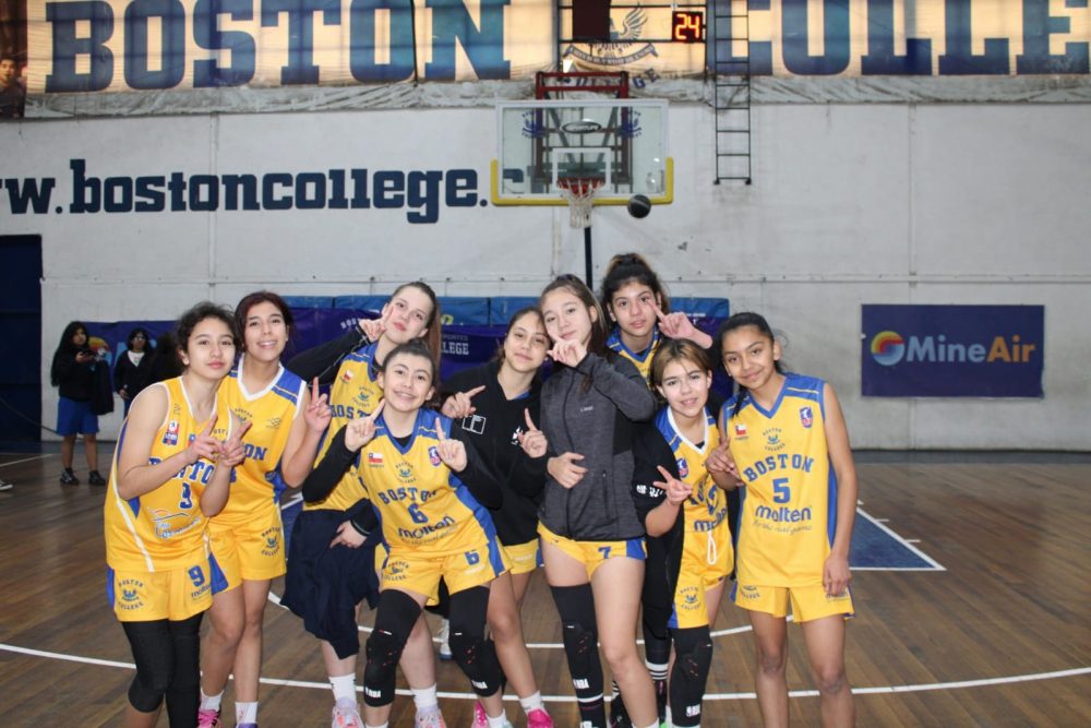 Campeonas Provinciales del Básquetbol Damas Sub 14 en los Juegos Deportivos Escolares