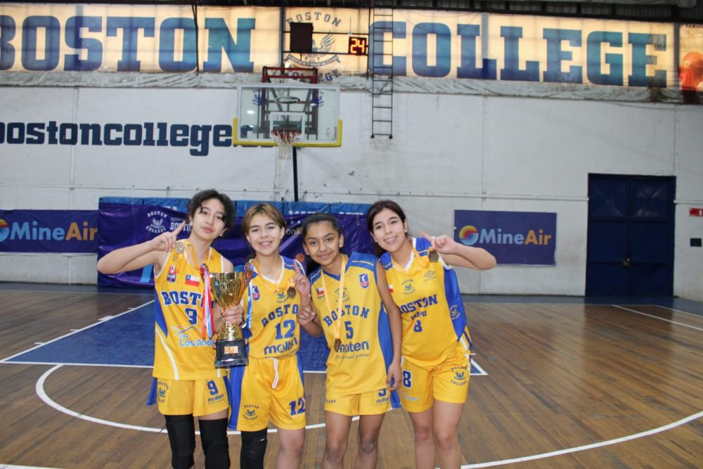 Campeonas Provinciales del Básquetbol Damas Sub 14 en los Juegos Deportivos Escolares