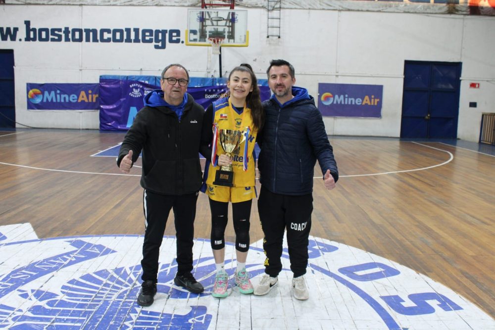 Campeonas Provinciales del Básquetbol Damas Sub 14 en los Juegos Deportivos Escolares