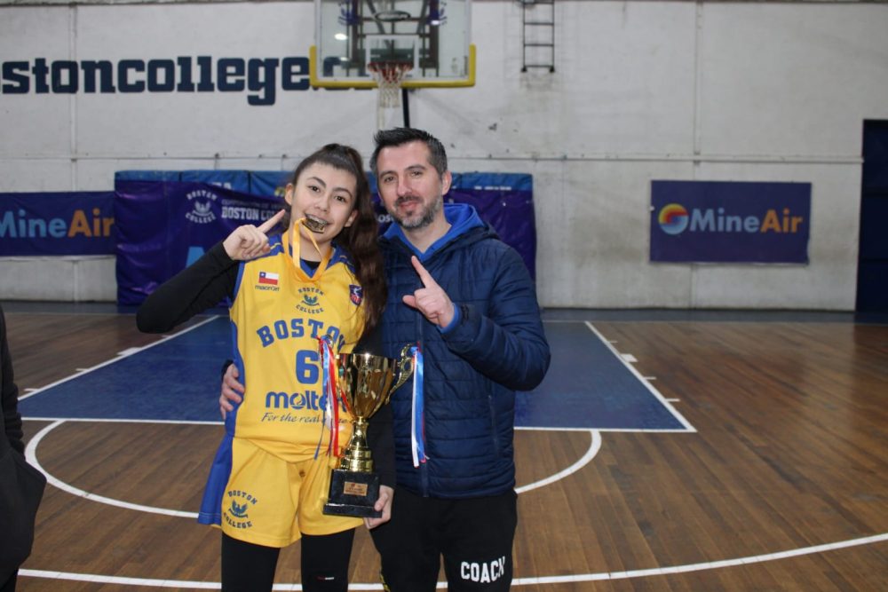 Campeonas Provinciales del Básquetbol Damas Sub 14 en los Juegos Deportivos Escolares