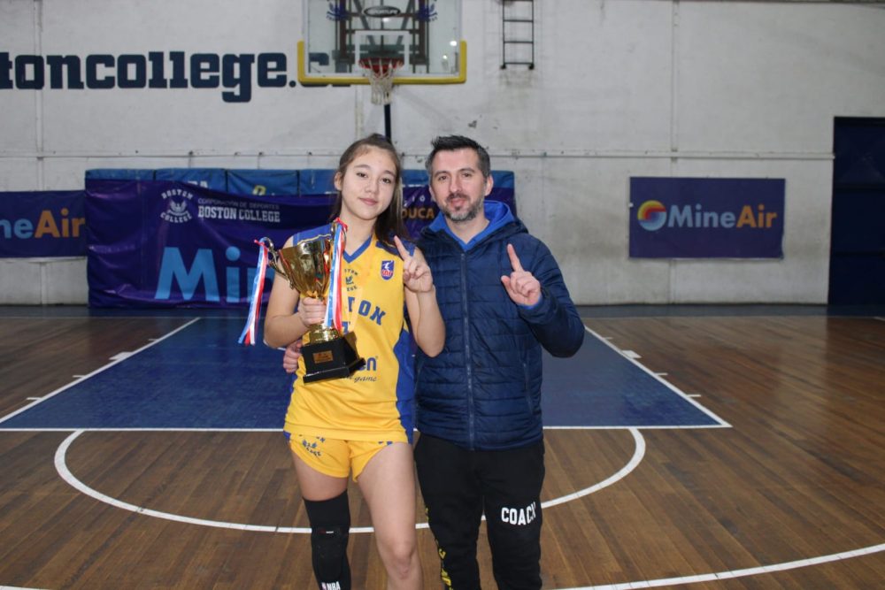 Campeonas Provinciales del Básquetbol Damas Sub 14 en los Juegos Deportivos Escolares