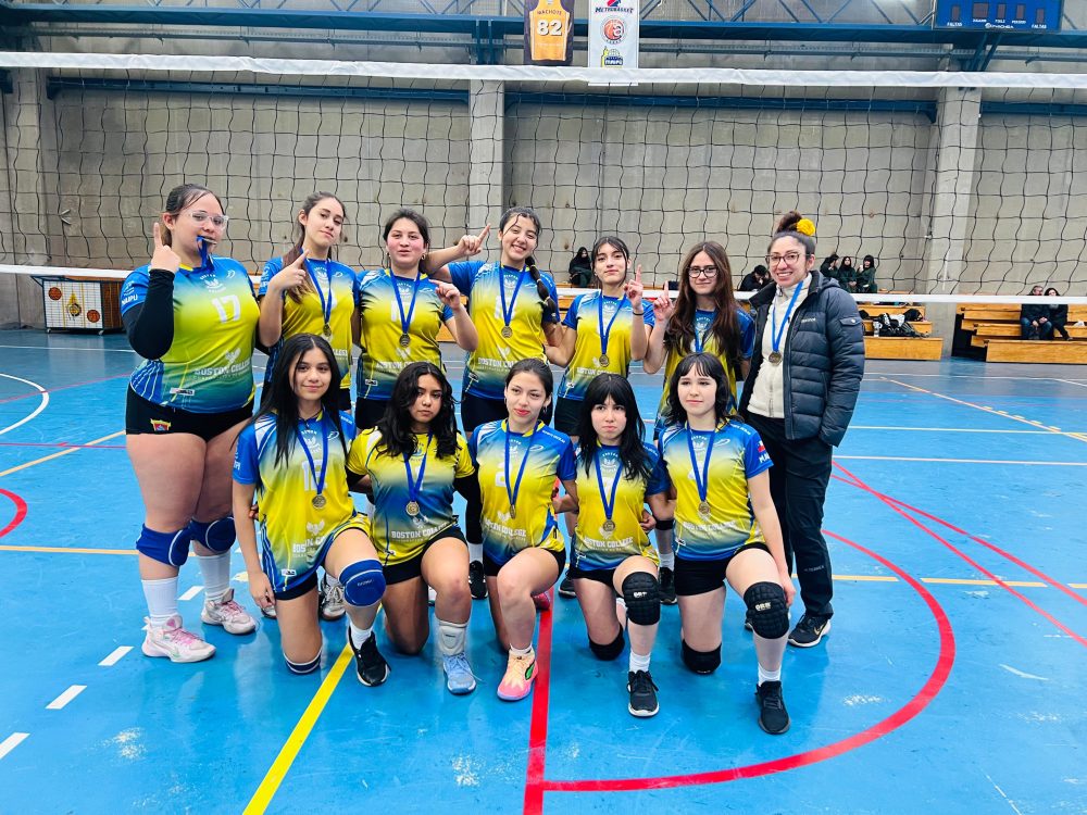 Las Damas Sub 17 son Campeonas de la Etapa Comunal de los JDE 2024