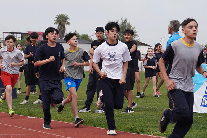 Nuestro colegio presente en jornada de Atletismo 7° Básico a IV Medio de las Olimpiadas BostonEduca