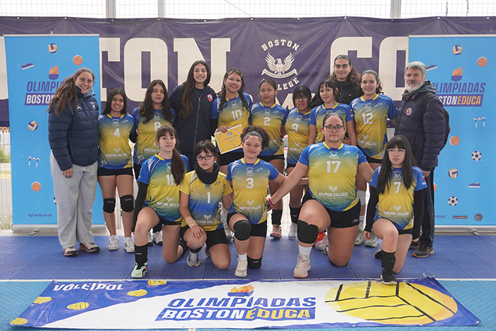 Gran jornada con seleccionadas nacionales de vóleibol femenino en las Olimpiadas BostonEduca 2025