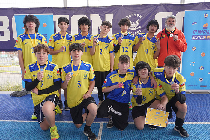 Vicecampeones del Vóleibol Intermedia Varones en las Olimpiadas BostonEduca 2025