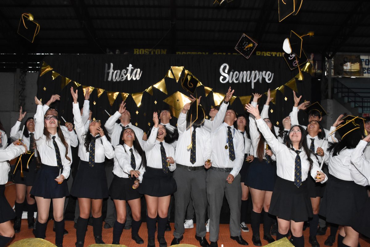 Celebramos las Licenciaturas de IV Medios 2025