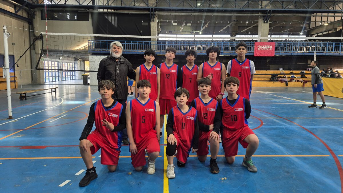 Vóleibol Sub 14 Varones compitió en la etapa comunal de los Juegos Deportivos Escolares